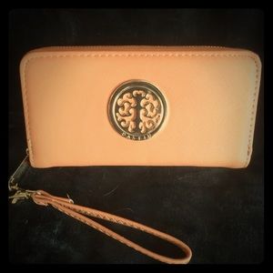 Dasein Wristlet/Wallet